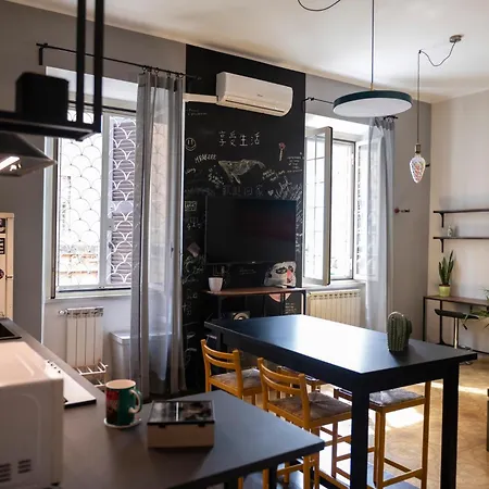 Artist Vatican House アパート ローマ